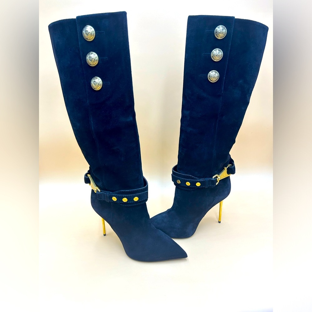New Balmain Suede Boots